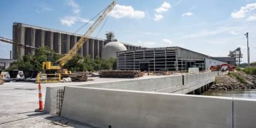 Colonial Terminals Opens New Savannah Breakbulk Hub