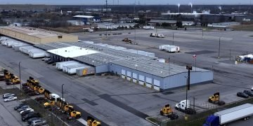 Estes bets $56M on cross-border, offshore freight expansion