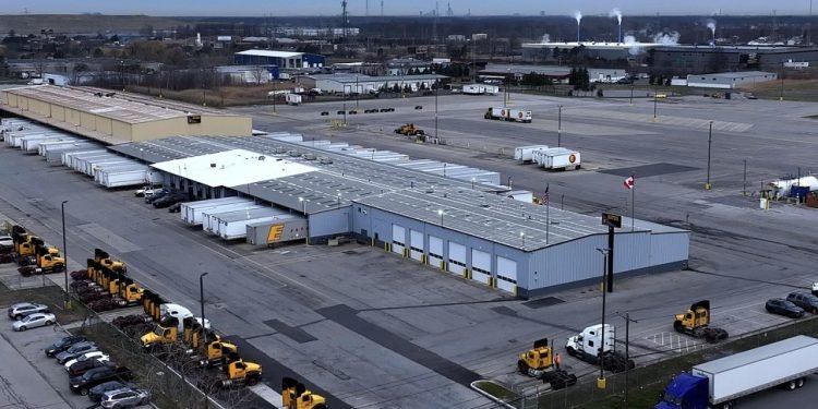 Estes bets $56M on cross-border, offshore freight expansion
