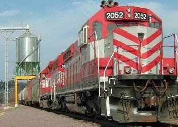 ‘Higher rates, less reliable service’: Family farmers oppose rail merger