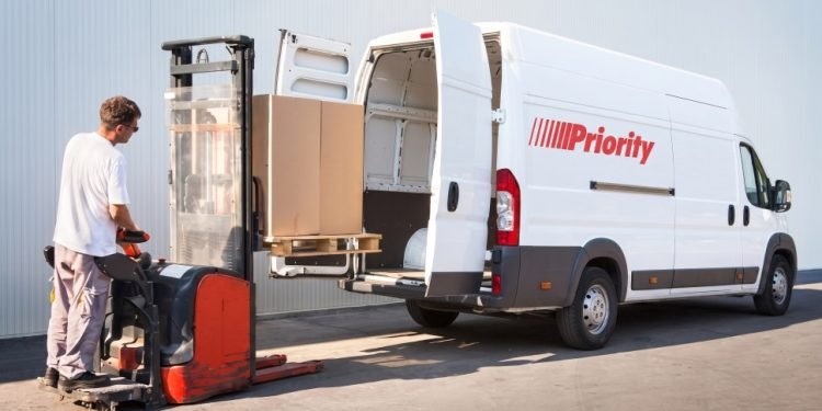 Private Equity Group Expands Courier Network Through Three Regional Acquisitions