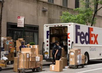 2026 Holiday Delivery Fees: How USPS, FedEx, UPS and Amazon Compare