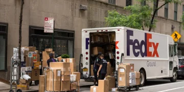 2026 Holiday Delivery Fees: How USPS, FedEx, UPS and Amazon Compare