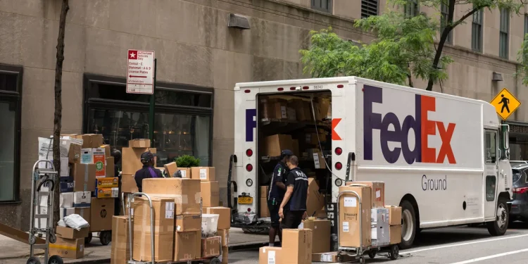 2026 Holiday Delivery Fees: How USPS, FedEx, UPS and Amazon Compare