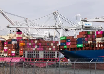 Ocean Freight Rates Ease Slightly, but Transpacific Prices Remain Elevated