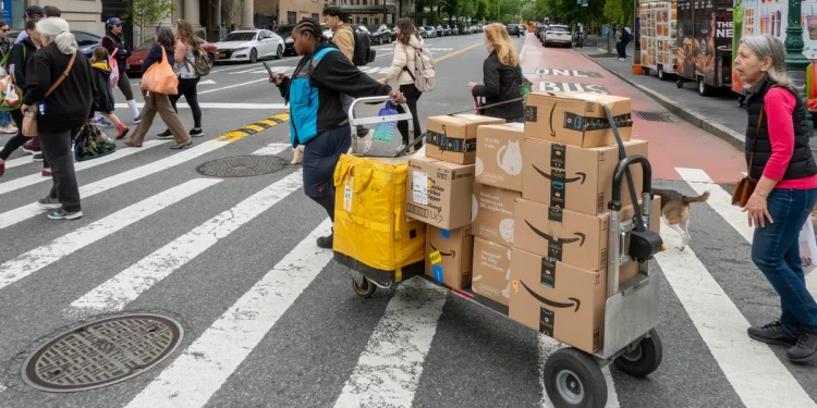 Amazon Shipping prepares higher holiday delivery surcharges for the 2026 peak season