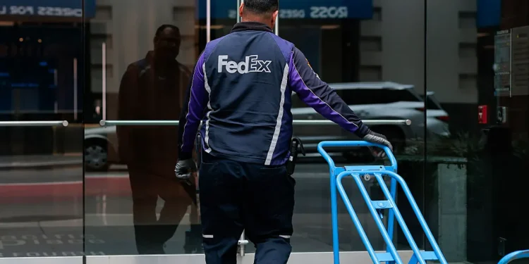 FedEx to raise U.S. shipping rates by 5.9% in 2027