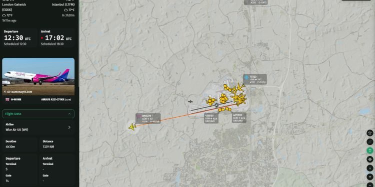 Gatwick runway reopens after 50-minute closure following Norse aircraft incident