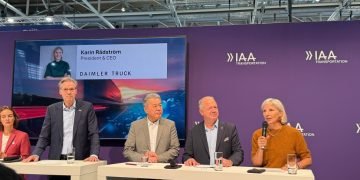 Daimler Truck brings NextGenH2 to IAA as hydrogen pact forms