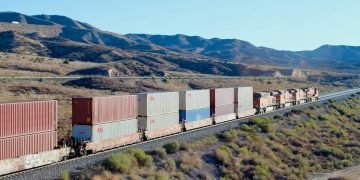 Railfreight Stays Hot as Summer Fades