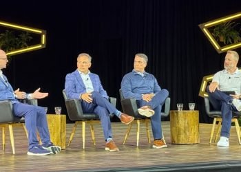 AI’s Buzz in Trucking Is Justified, Trimble Panel Says