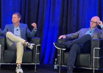 At Shippers’ Gathering, Analysts Warn of a Fragile Trucking Market