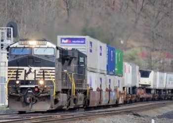 BNSF, CPKC and CSX prepare broad access demands if UP-NS merger moves forward