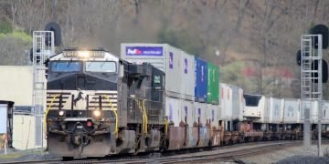 BNSF, CPKC and CSX prepare broad access demands if UP-NS merger moves forward