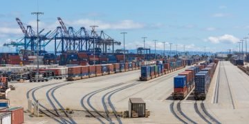 Rail Container Dwell Times Rise at Major U.S. Ports