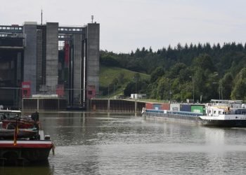 Record-low Rhine levels choke barge traffic, putting Europe’s wider transport network under pressure