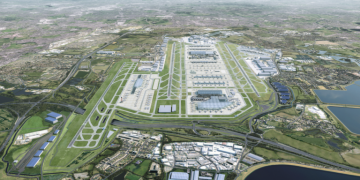 Heathrow third runway expansion needs ‘spades in the ground’