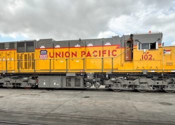Union Pacific begins battery-electric locomotive testing in Southern California