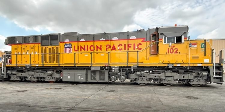 Union Pacific begins battery-electric locomotive testing in Southern California