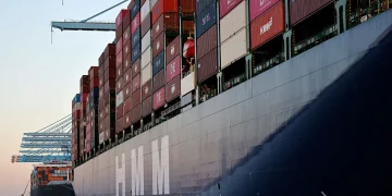 Trade groups call on USTR to extend suspension of China-linked vessel fees