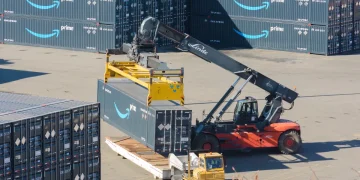 Amazon Launches Direct Rail Service From Los Angeles to the East Coast