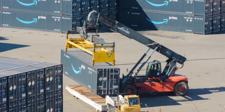 Amazon Launches Direct Rail Service From Los Angeles to the East Coast