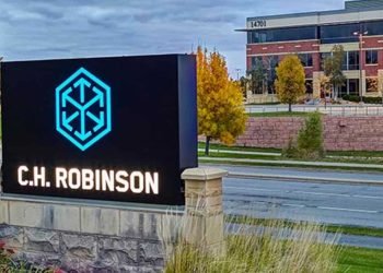 C.H. Robinson puts insurance, liability and AI under the spotlight at tech conference