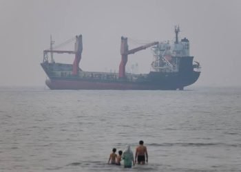 Sinokor VLCC hit three times during Strait of Hormuz transit