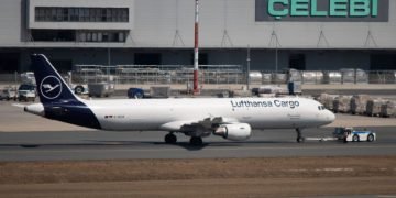 Lufthansa temporarily suspends cargo acceptance at four Turkish airports