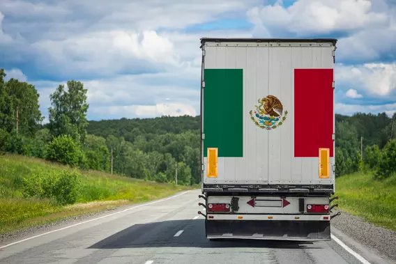 Borderlands Mexico: Trucker protest raises stakes in Mexico-US B-1 visa dispute