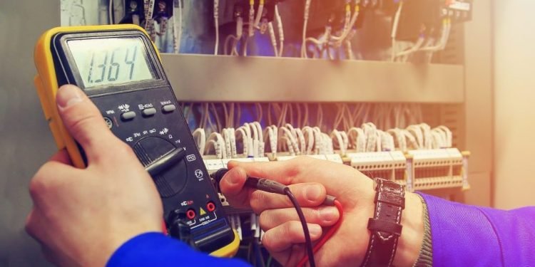VCC Launches New Construction Electrician Training Model in B.C.