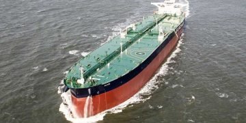 Fifteen-Year-Old VLCCs Command Prices Above Newbuild Tankers Amid Market Surge