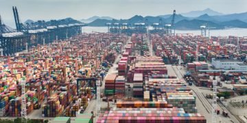 Trans-Pacific Shipping Faces Tighter Bookings as Schedule Reliability Deteriorates