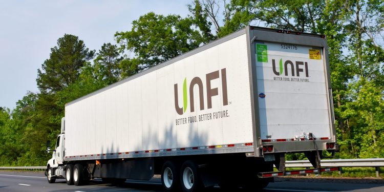 UNFI turns to fuel hedging and AI to contain rising diesel costs