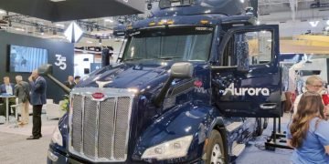 Aurora maintains its ambition to deploy more than 1,000 autonomous trucks by 2027 despite production delays