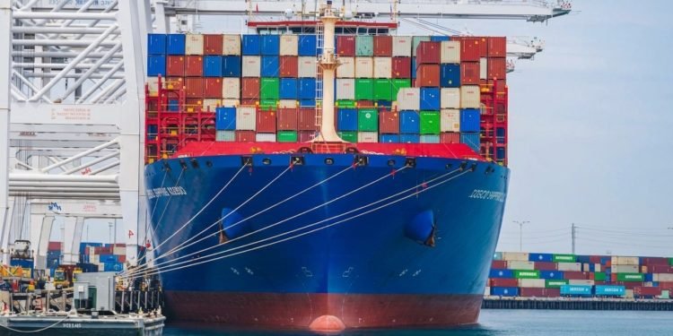 Trans-Pacific Container Rates Show First Signs of Easing as Europe Spot Prices Continue to Fall