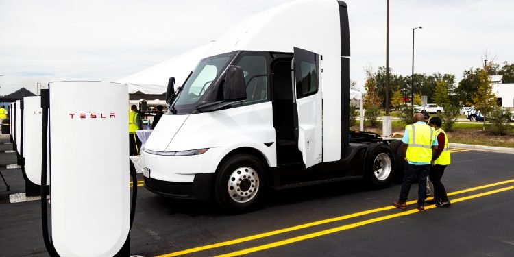Pilot and Tesla Launch First Megacharger for Electric Trucks as 12 More Sites Take Shape