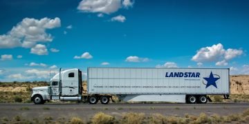 Landstar’s Strong Third Quarter Faces a Major Setback From Insurance Claims