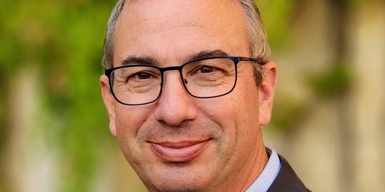Freightos founder Zvi Schreiber seeks shareholder backing to reshape company leadership
