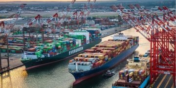 US-Bound Container Shipments Face Longer Delays as Trans-Pacific Rates Climb