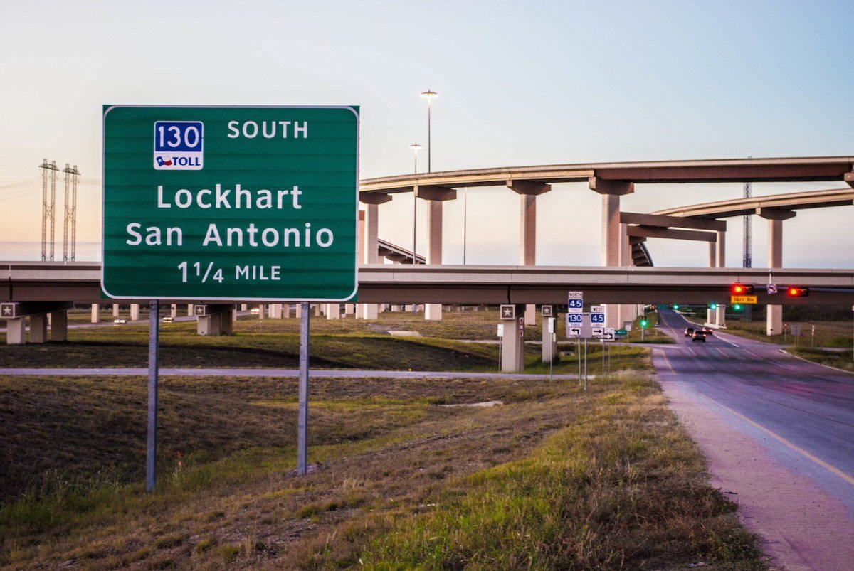 SH 130 south sign
