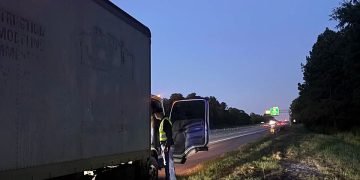 US, Canada truck enforcement blitzes sideline 350 drivers, vehicles