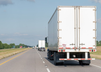 U.S. Bank: Contract truck rates widen gap over spot freight