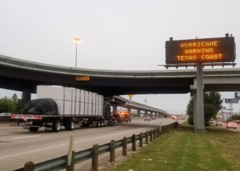 FMCSA brings back 30-day HOS relief for truckers responding to emergencies