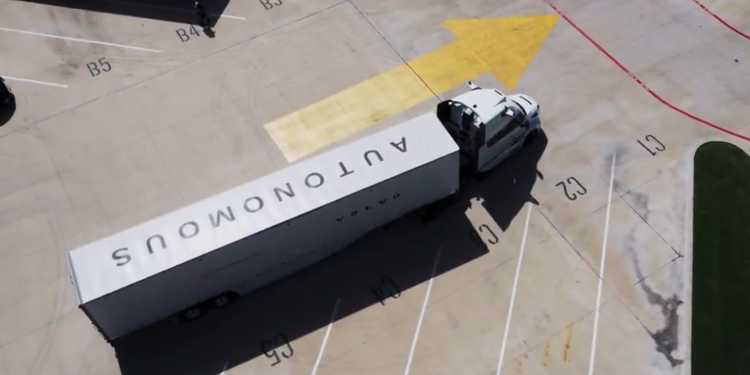 Einride and EASE put autonomous electric trucks into daily freight service in Ohio