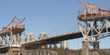 Pattullo Bridge Arch Removed as B.C. Landmark Enters Final Chapter