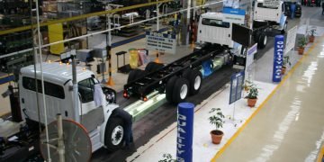 Mexico’s Heavy-Duty Truck Exports Jump 145% as U.S. Demand Drives Production Surge