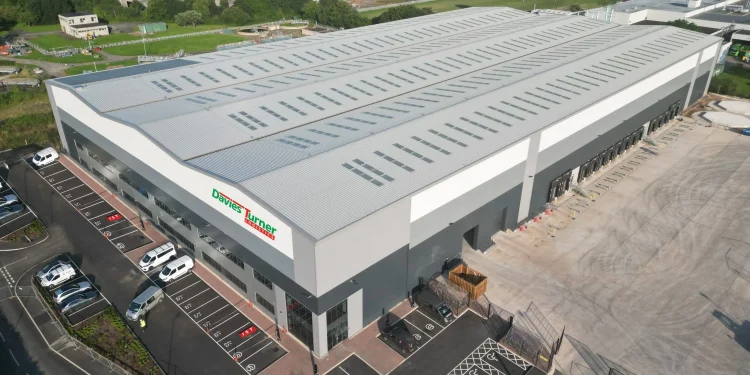 Davies Turner expands its Heathrow air freight operations with new 130,000 sq ft facility