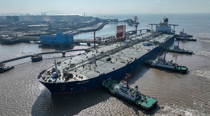 Record VLCC Charter Rates Reshape Global Crude Oil Trade Routes
