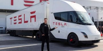Tesla Semi Moves Into Volume Production Ahead of Planned 2027 European Launch